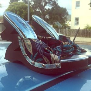 Wild Rose Blue Fabric 7.5 Platforms